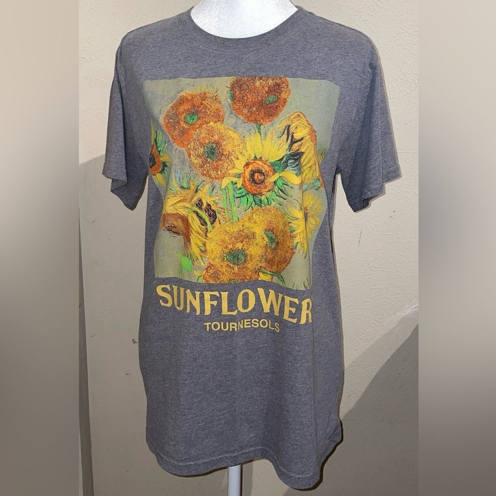 Mighty Fine Womens Size M Vincent Van Gogh Sunflowers T Shirt Tournesols Graphic - Picture 2 of 10
